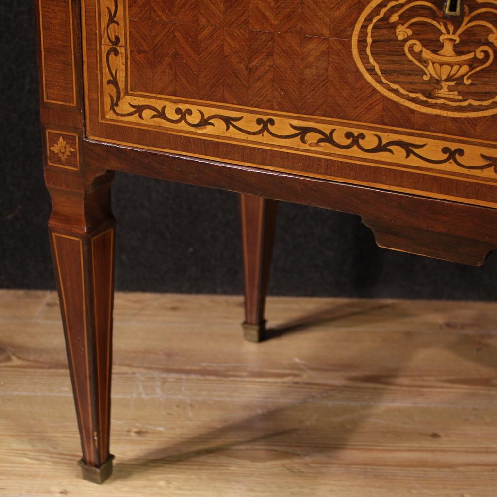 cómoda italiana del siglo XX estilo Luis XVI en madera taraceada, años 50 en venta 5