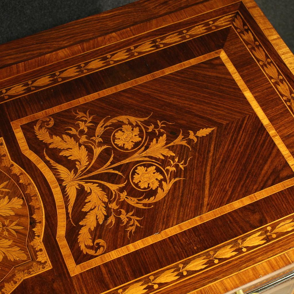 20th Century Inlaid Wood Italian Louis XVI Style Commode, 1960 in vendita 3