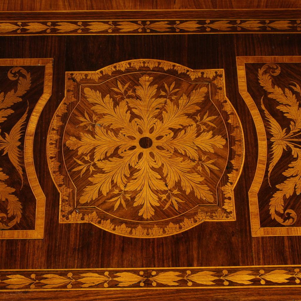20th Century Inlaid Wood Italian Louis XVI Style Commode, 1960 in vendita 2