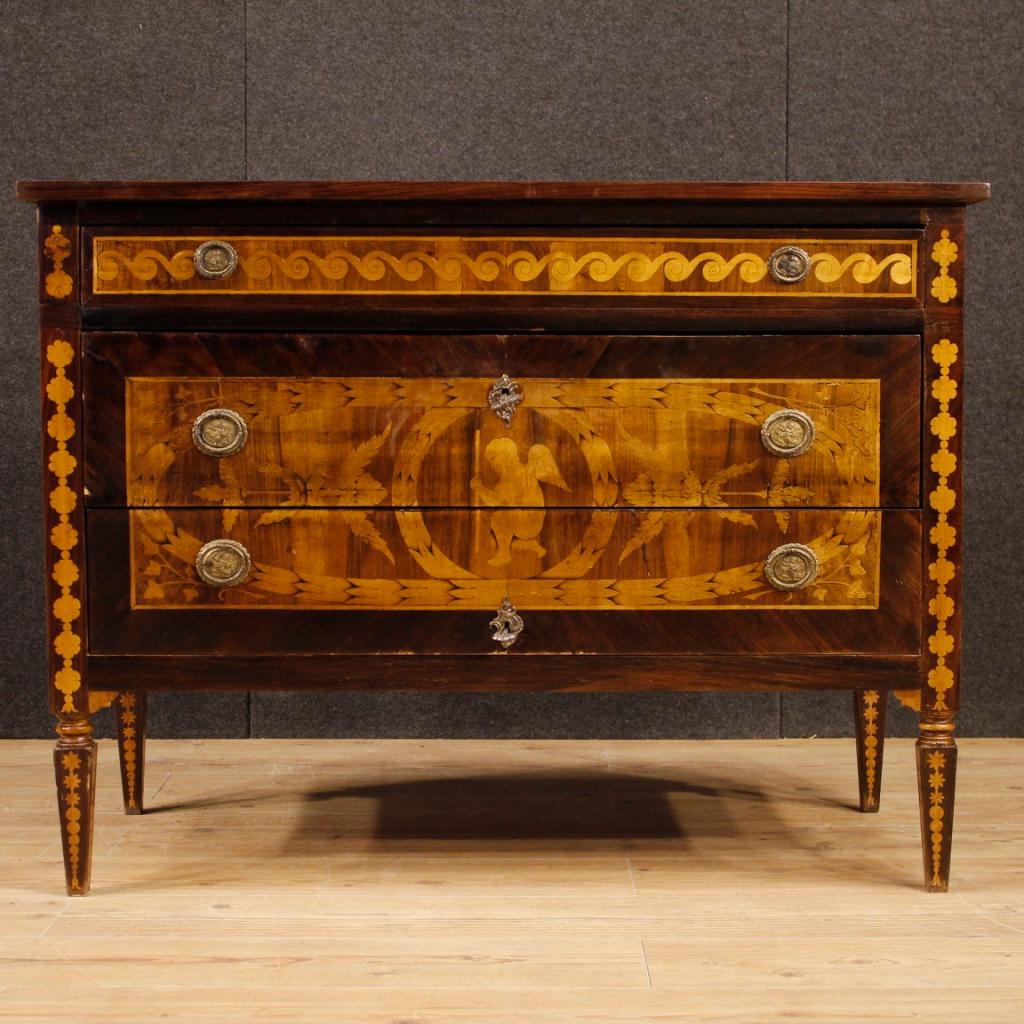Italian commode from the mid-20th century. Louis XVI style furniture richly inlaid with palisander, walnut, maple, boxwood and fruitwood. Very proportioned chest of drawers, ideal for a room or living room, of great decor. Dresser with three drawers