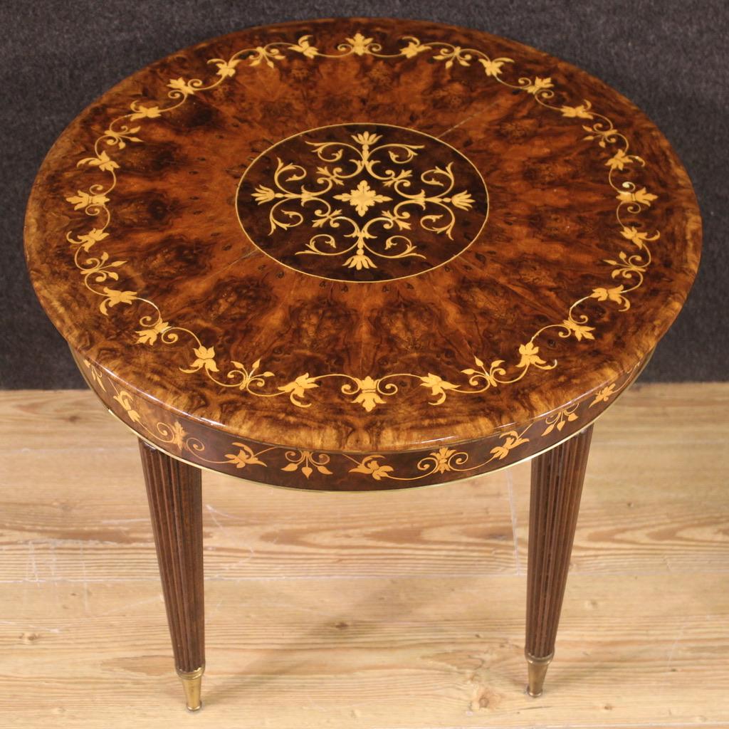 Table basse ronde italienne en bois incrusté du 20ème siècle, 1960 en vente 7