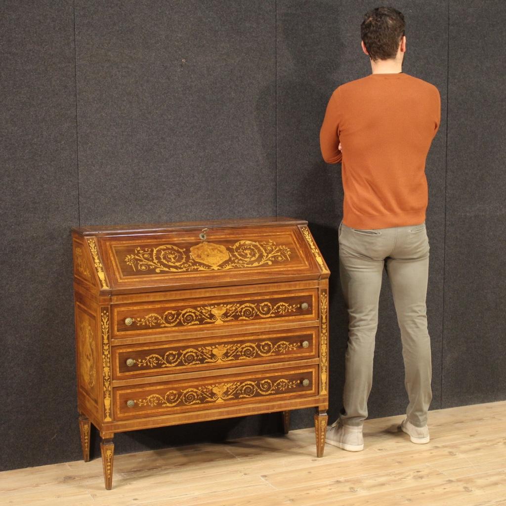 Italian bureau of the mid-20th century. Louis XVI style furniture richly inlaid in walnut, bois de rose, maple, burl and fruitwood. Bureau of excellent proportion, equipped with 3 external drawers of good capacity plus fall-front. Interior complete