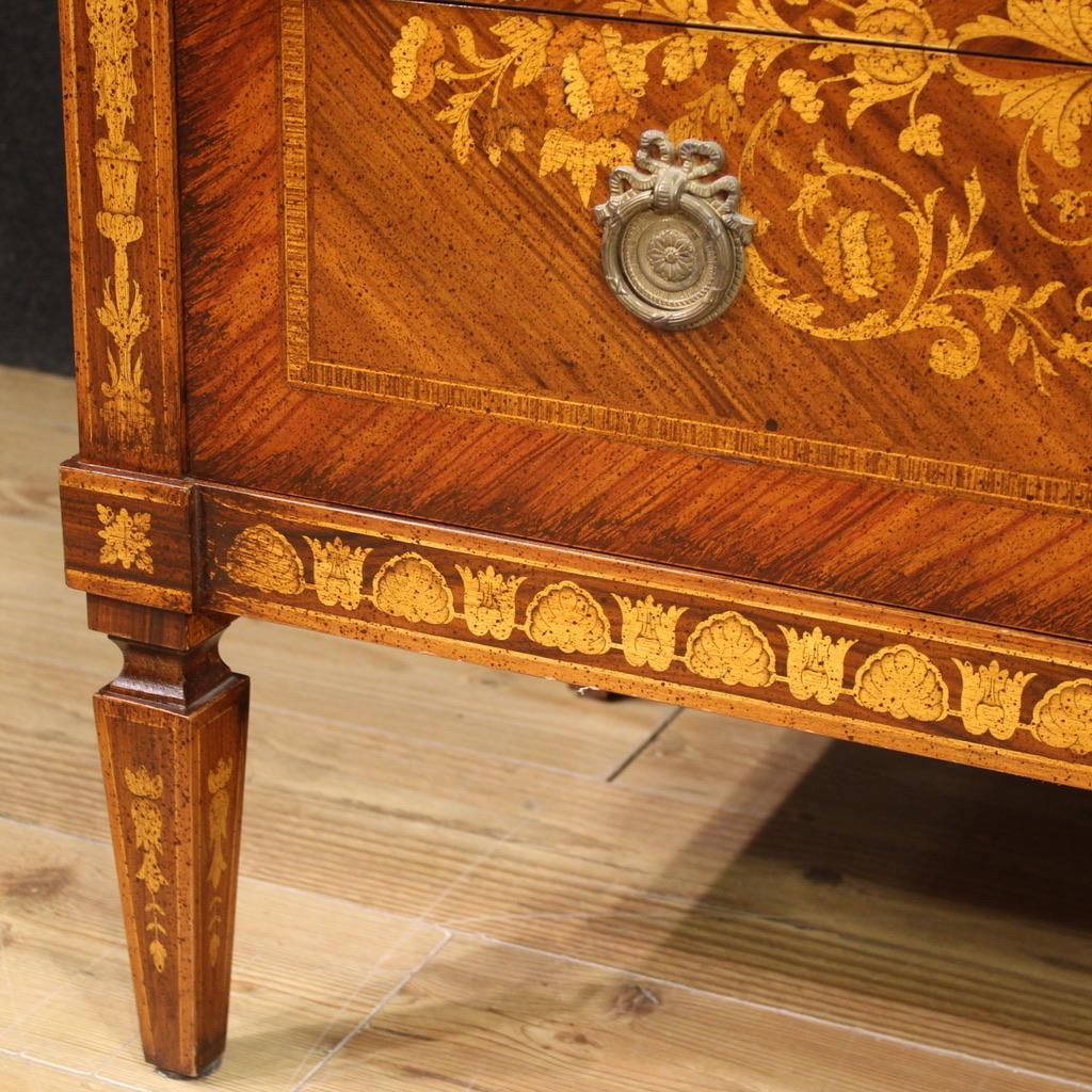 Commode italienne de style Louis XVI en bois marqueté du 20e siècle, 1970 en vente 5