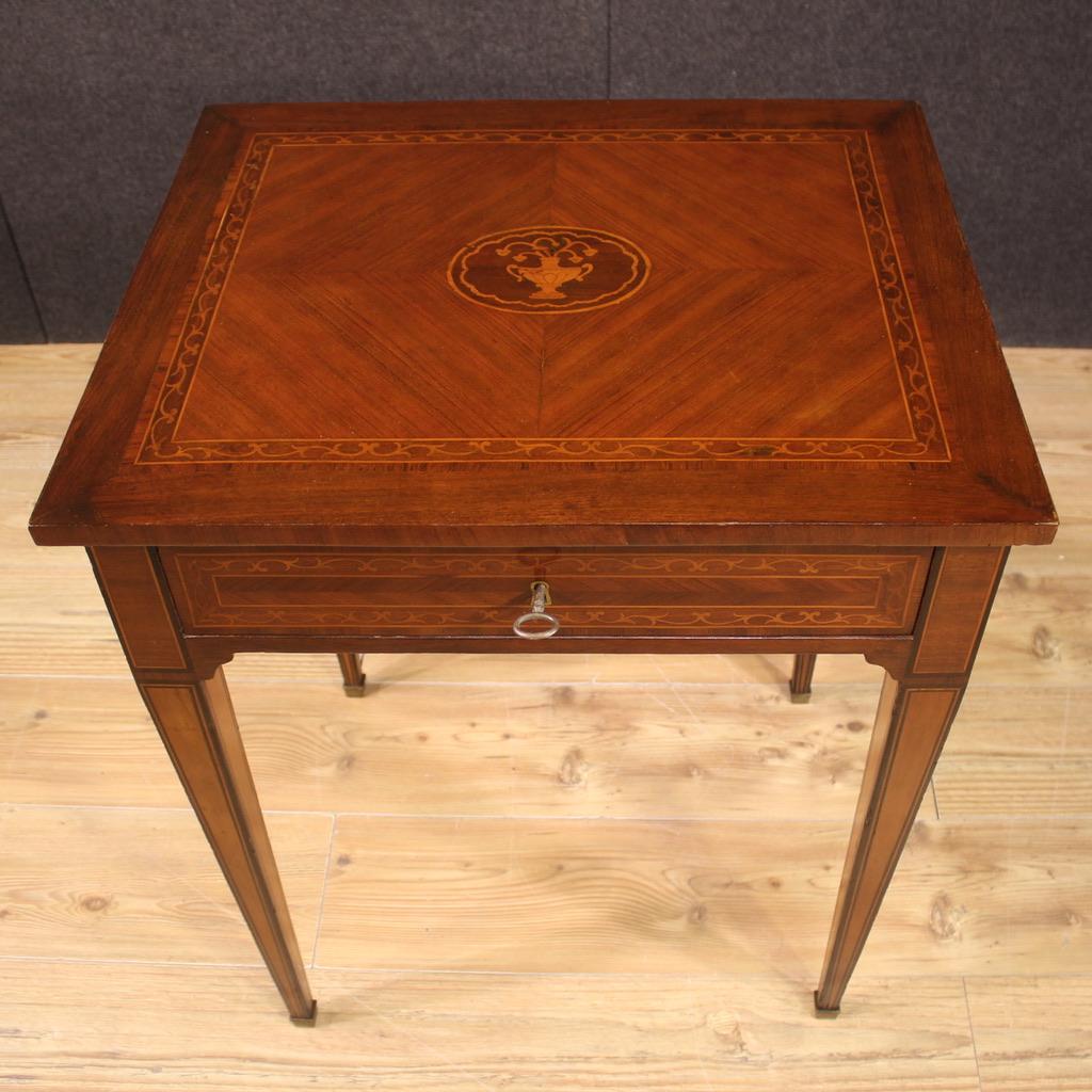 20th Century Inlaid Wood Louis XVI Style Italian Side Table, 1950 In Good Condition For Sale In Vicoforte, Piedmont