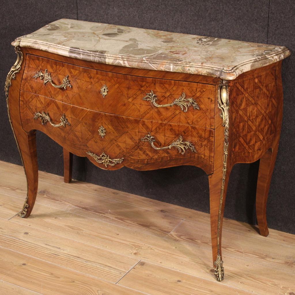 20th Century Inlaid Wood Marble Top French Louis XV Style Commode, 1920 en venta 5
