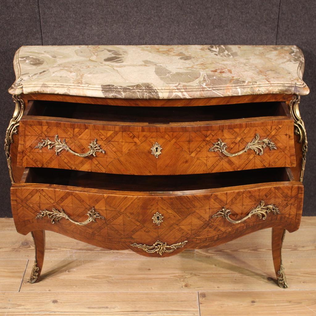 20th Century Inlaid Wood Marble Top French Louis XV Style Commode, 1920 en venta 1
