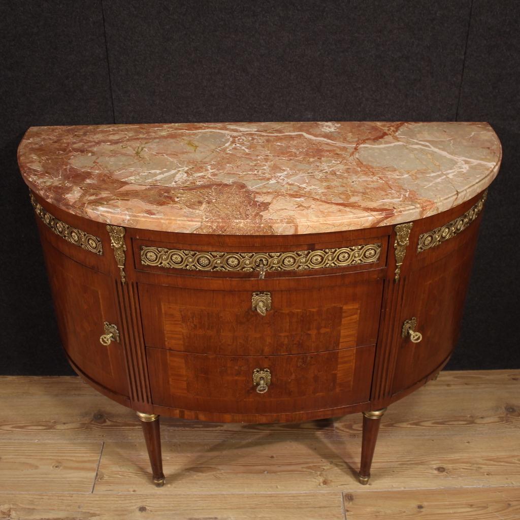 20. Jahrhundert Intarsienholz Marmorplatte Italienisch Louis XVI Stil Halbmond Kommode im Angebot 5