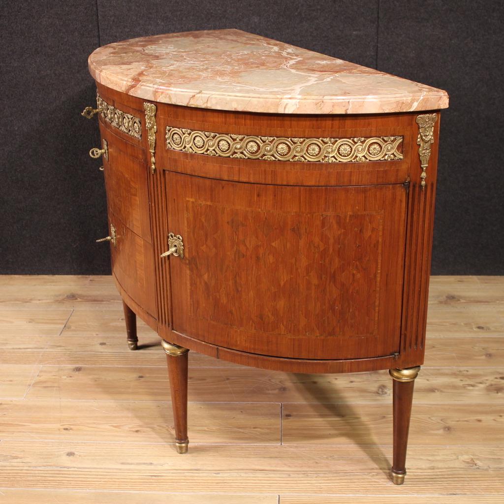 20. Jahrhundert Intarsienholz Marmorplatte Italienisch Louis XVI Stil Halbmond Kommode (Italian) im Angebot