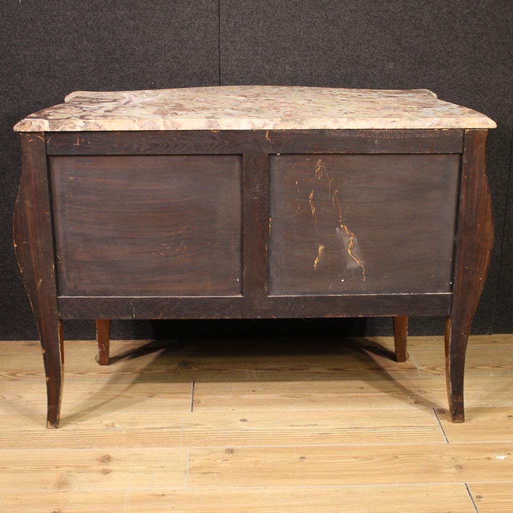 Marmo Commode francese del XX secolo con piano in marmo intarsiato in stile Luigi XV, 1950 in vendita