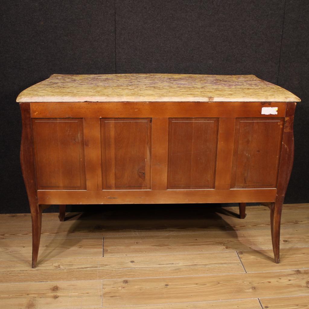 Marmo Commode francese del XX secolo con piano in marmo intarsiato in stile Luigi XV, 1950 in vendita