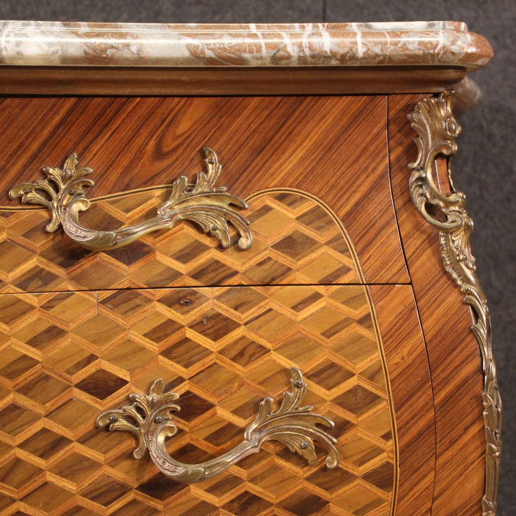 commode française de style Louis XV en bois marqueté du 20e siècle, 1960 en vente 4