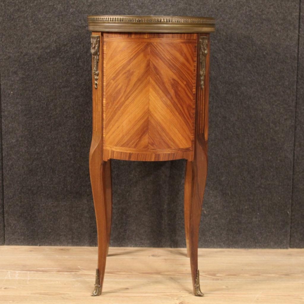 Table de chevet française de style Napoléon III en bois marqueté du 20e siècle, 1950 en vente 5