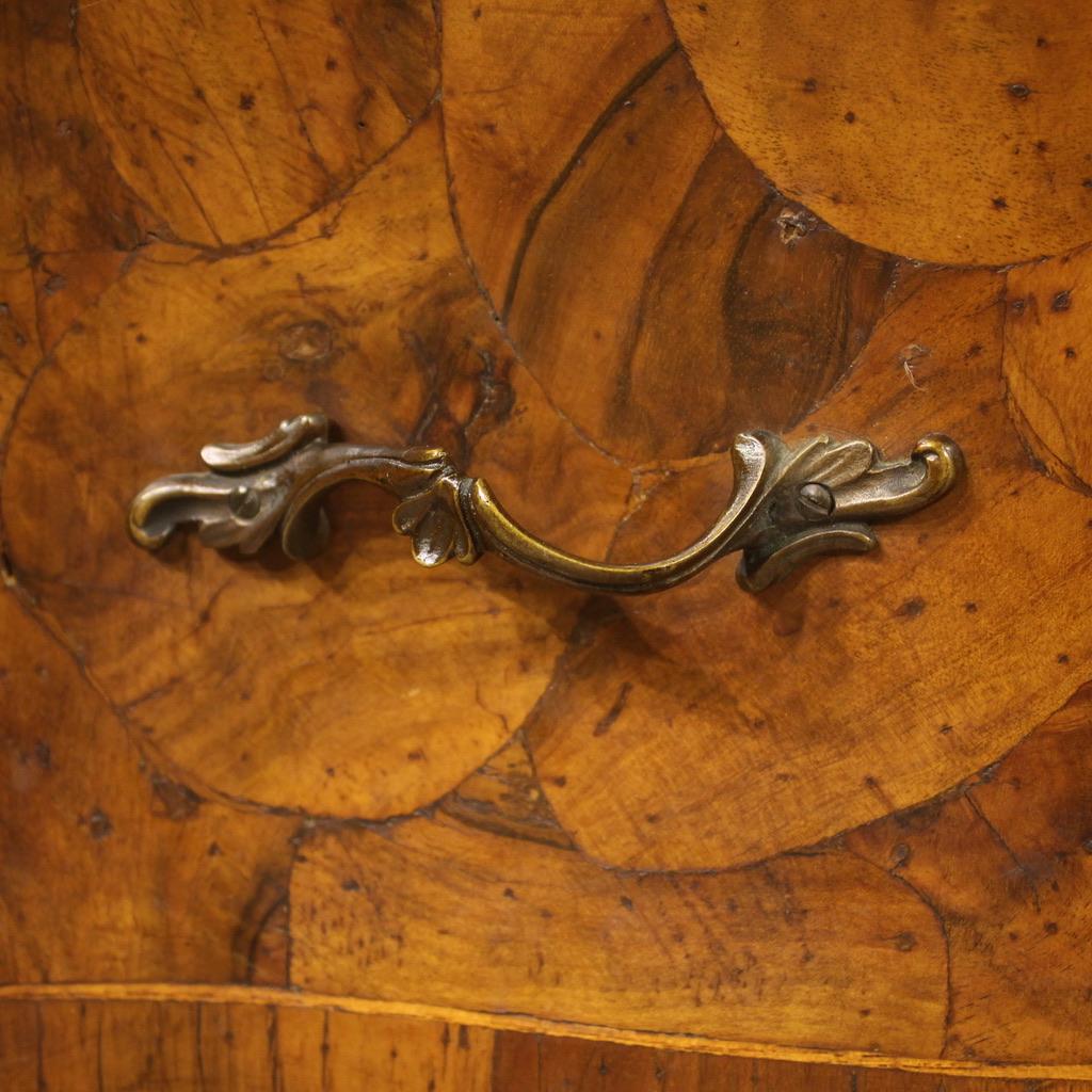 Venezianische Kommode mit Intarsien aus Holz, 20. Jahrhundert, 1940 im Zustand „Gut“ in Vicoforte, Piedmont
