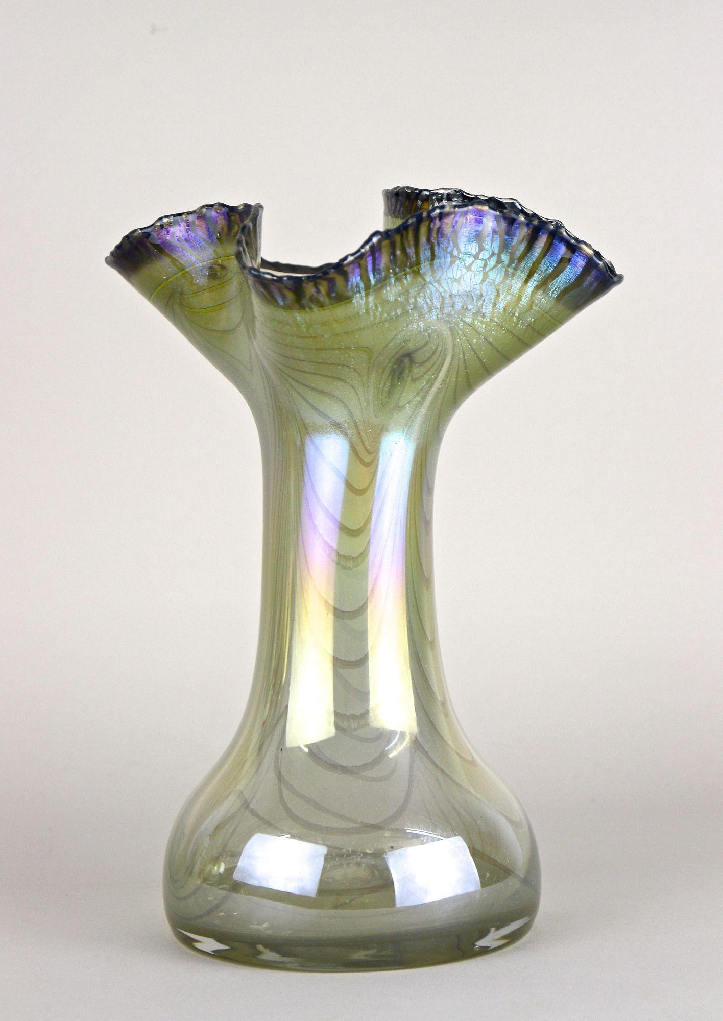 Vase en verre irisé du 20e siècle par E. Eisch, signé, Allemagne 1982 en vente 3