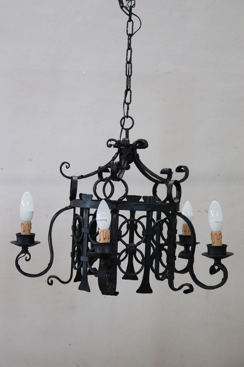 Lampadario in ferro del XX secolo In condizioni buone in vendita a Casale Monferrato, IT