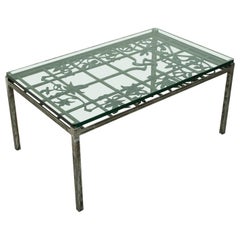 Table basse en fer du 20e siècle fabriquée avec une grille de balcon d'époque Art nouveau français