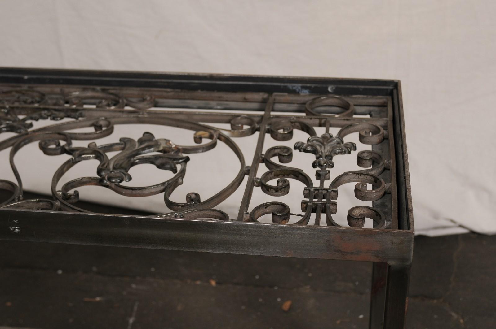 20th Century Iron Console Table with Iron Grate Insert For Sale 6