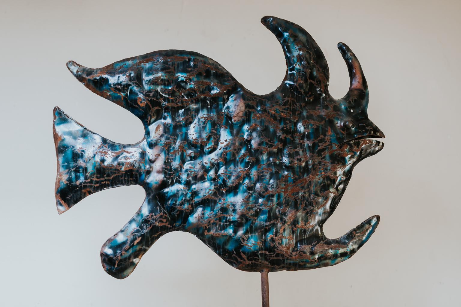 Espagnol Sculpture en fer du XXe siècle d'un poisson en vente