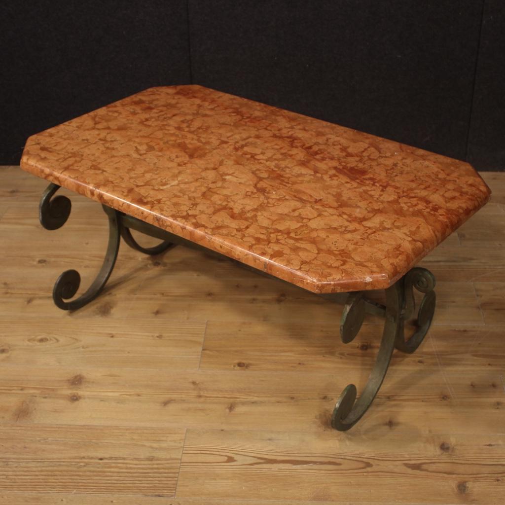 20th Century Iron with Marble Top French Living Room Coffee Table, 1970 In Good Condition For Sale In Vicoforte, Piedmont