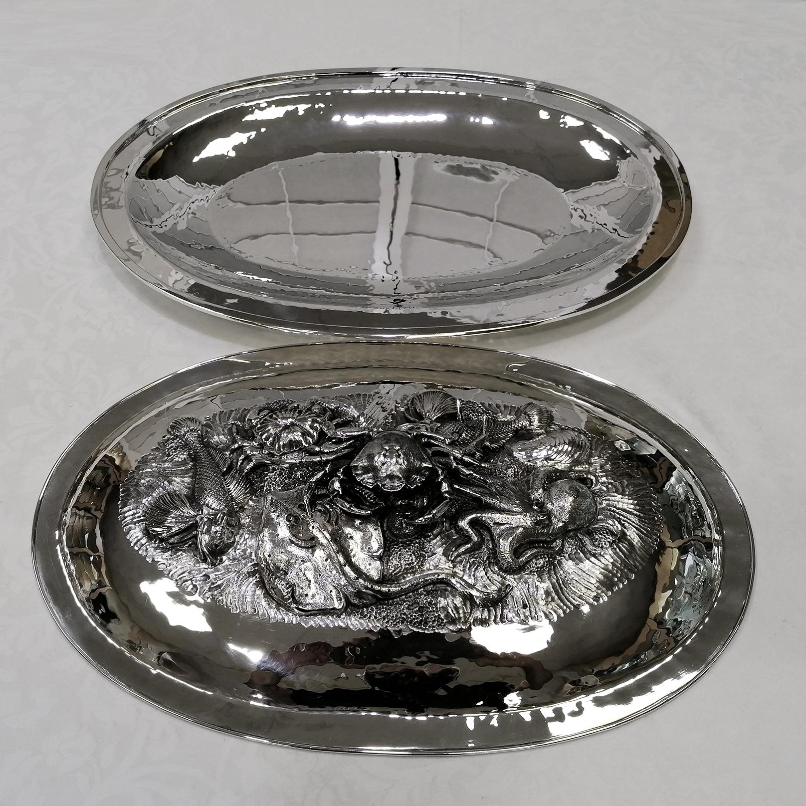 20th Century Italiam Solid Silver Serving Fish and Shellfish Dish For Sale 6