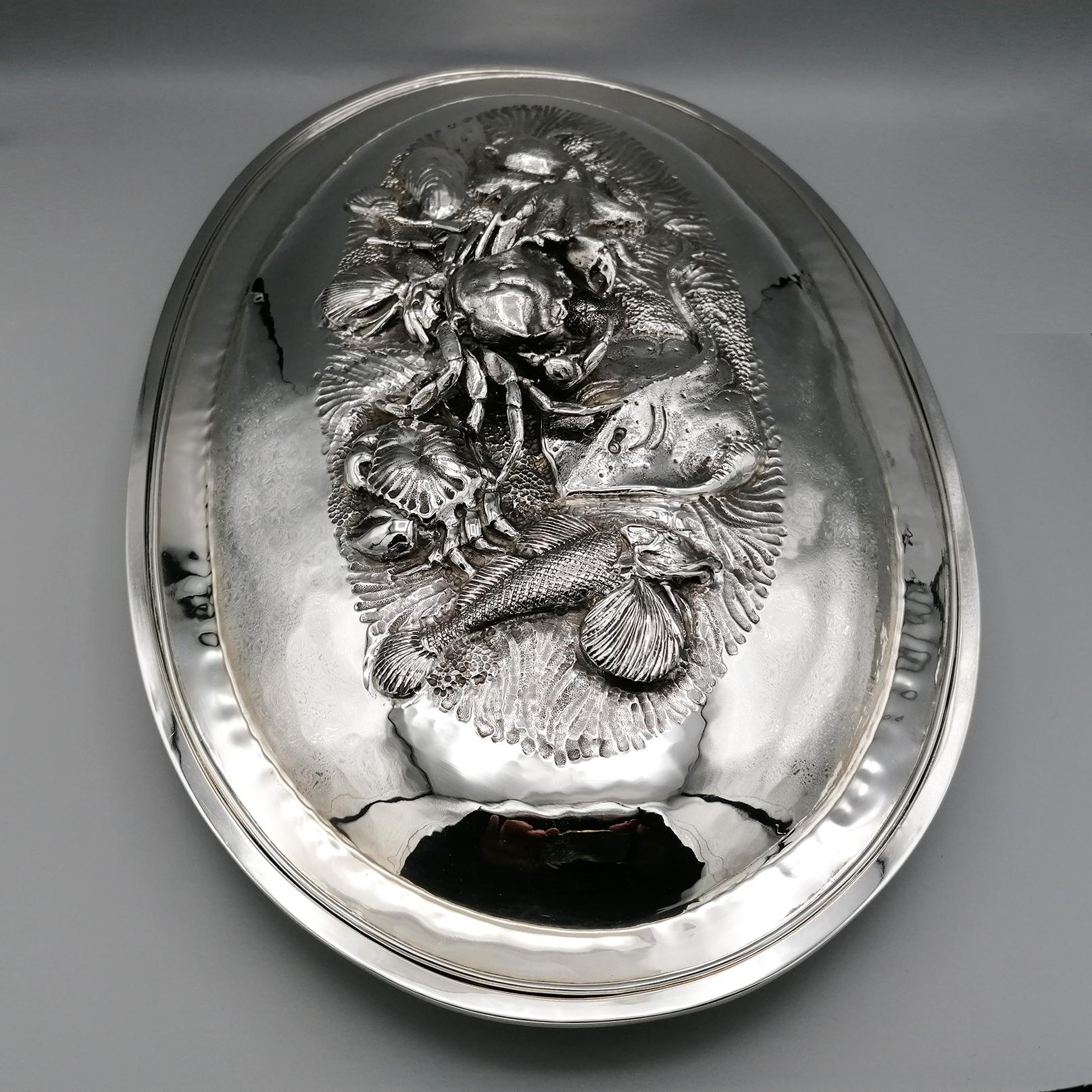 Engraved 20th Century Italiam Solid Silver Serving Fish and Shellfish Dish For Sale