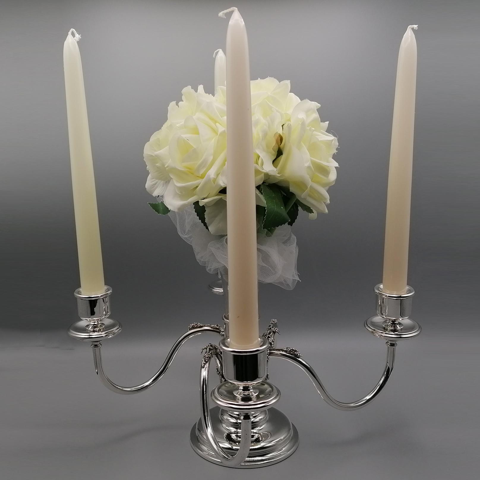 Argento Candelabro italiano del XX secolo a 4 luci con portafiori in vendita