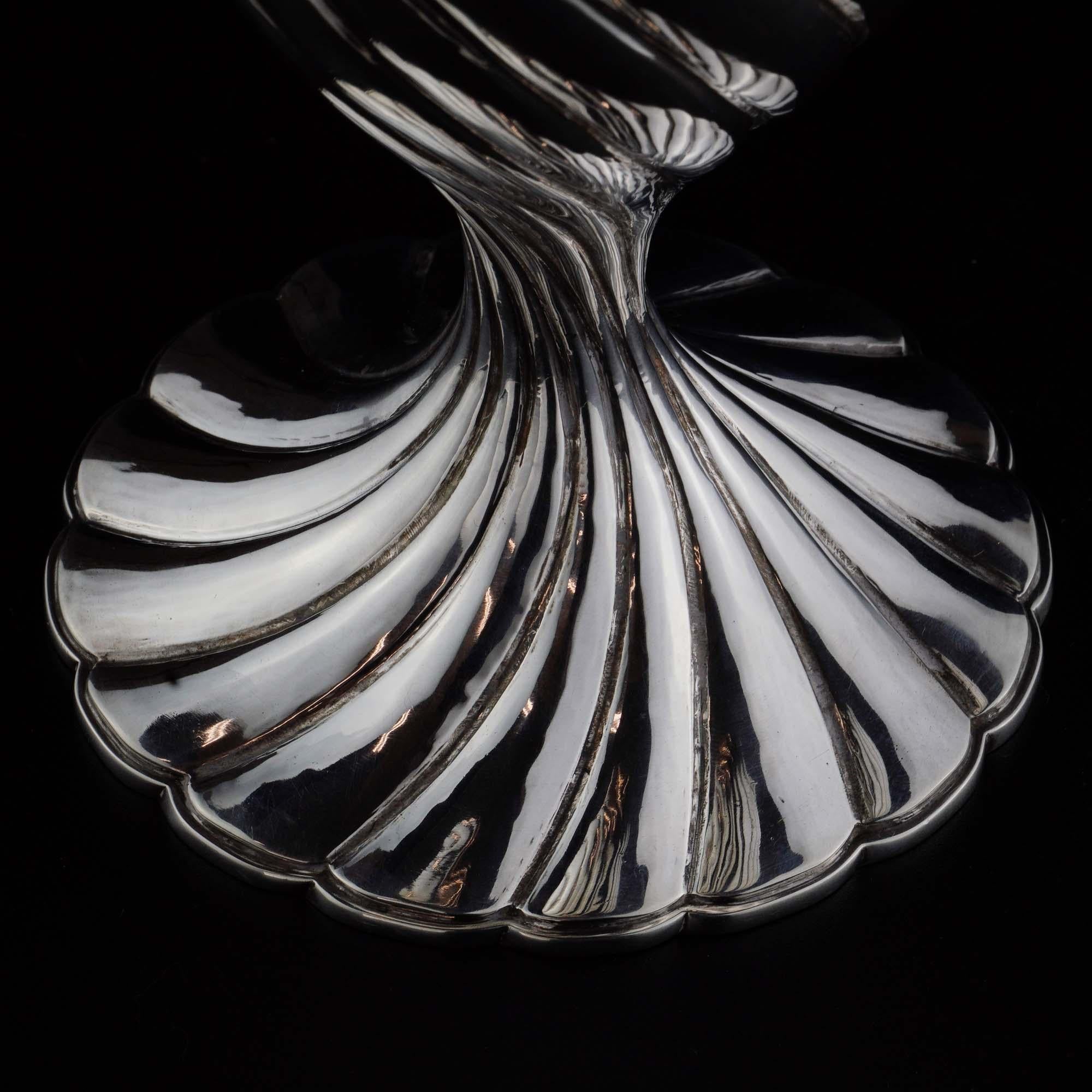 20th Century Italian 925 Sterling Silver Torsade Vase by Mario Buccellati For Sale 5