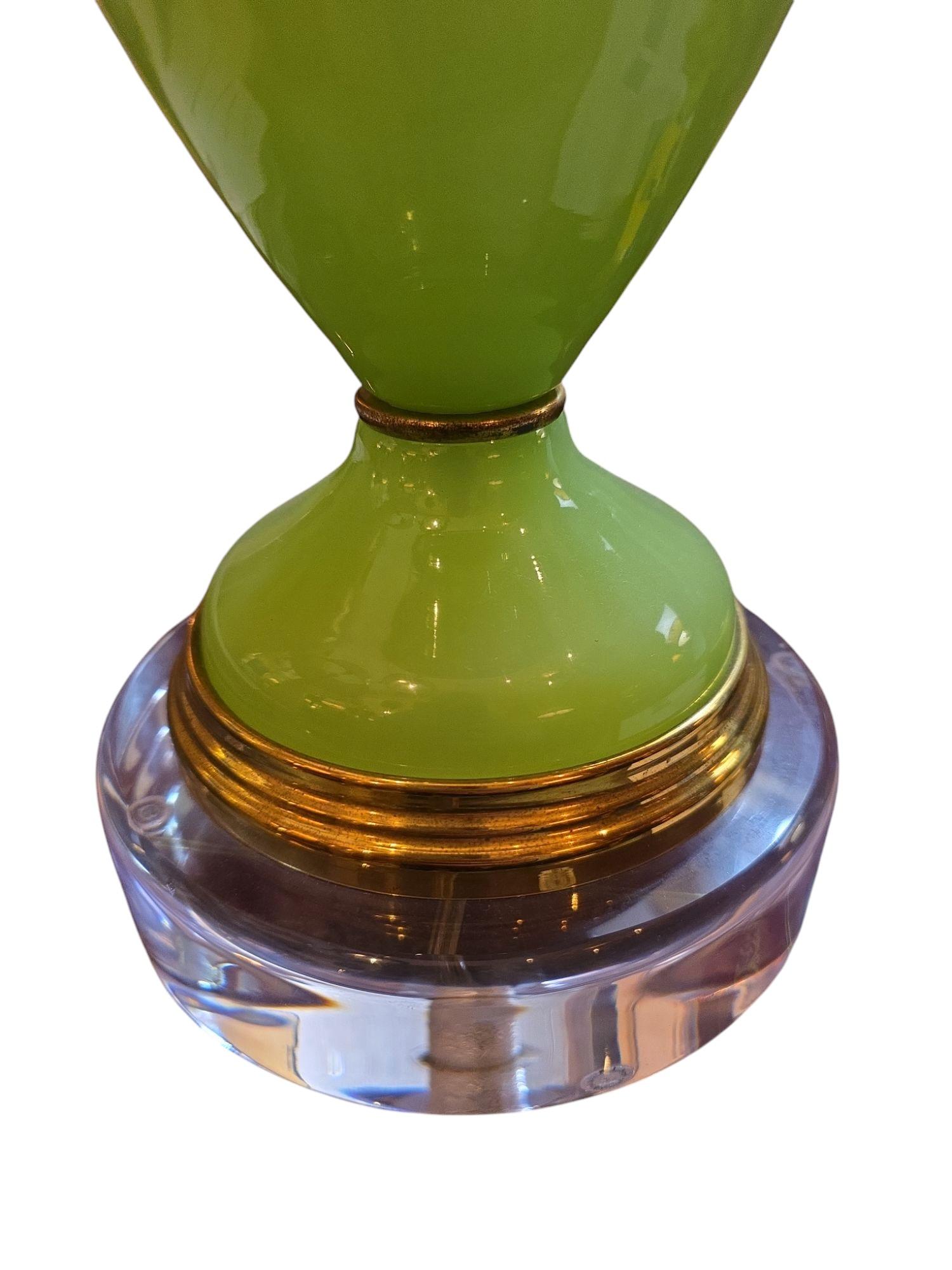 Mid-Century Modern Lampes Murano italiennes du 20e siècle de couleur vert acide en vente