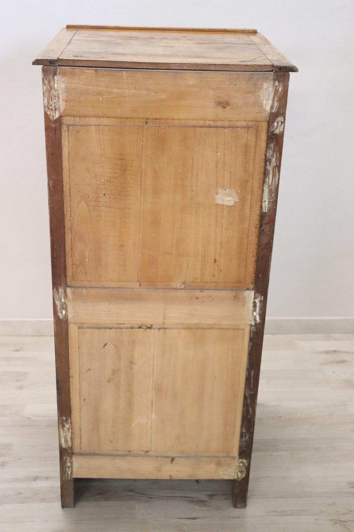 20th Century Italian Art Deco Dresser or Chest of Drawers in Solid Oak 9