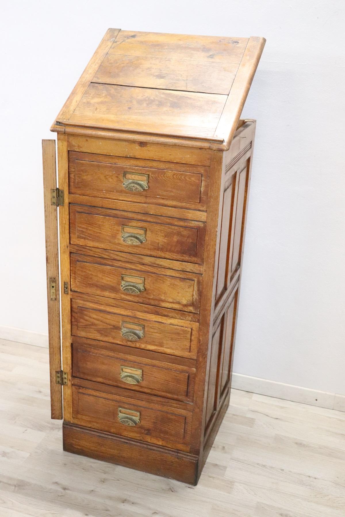 20th Century Italian Art Deco Dresser or Chest of Drawers in Solid Oak 3