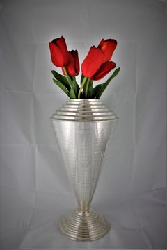 20th Century Italian Art Deco Silver Handcrafted Flower Vase, 1930s