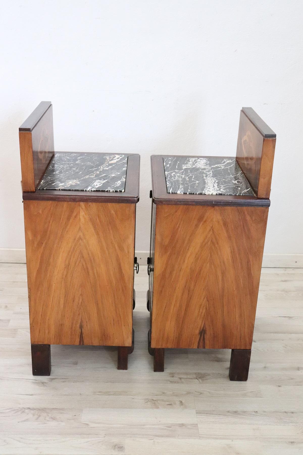 20th Century Italian Art Deco Walnut Inlaid Pair of Nightstands with Marble Top 2