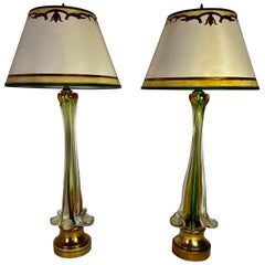 Paire de lampes en verre d'art italien du 20e siècle avec abat-jour en parchemin