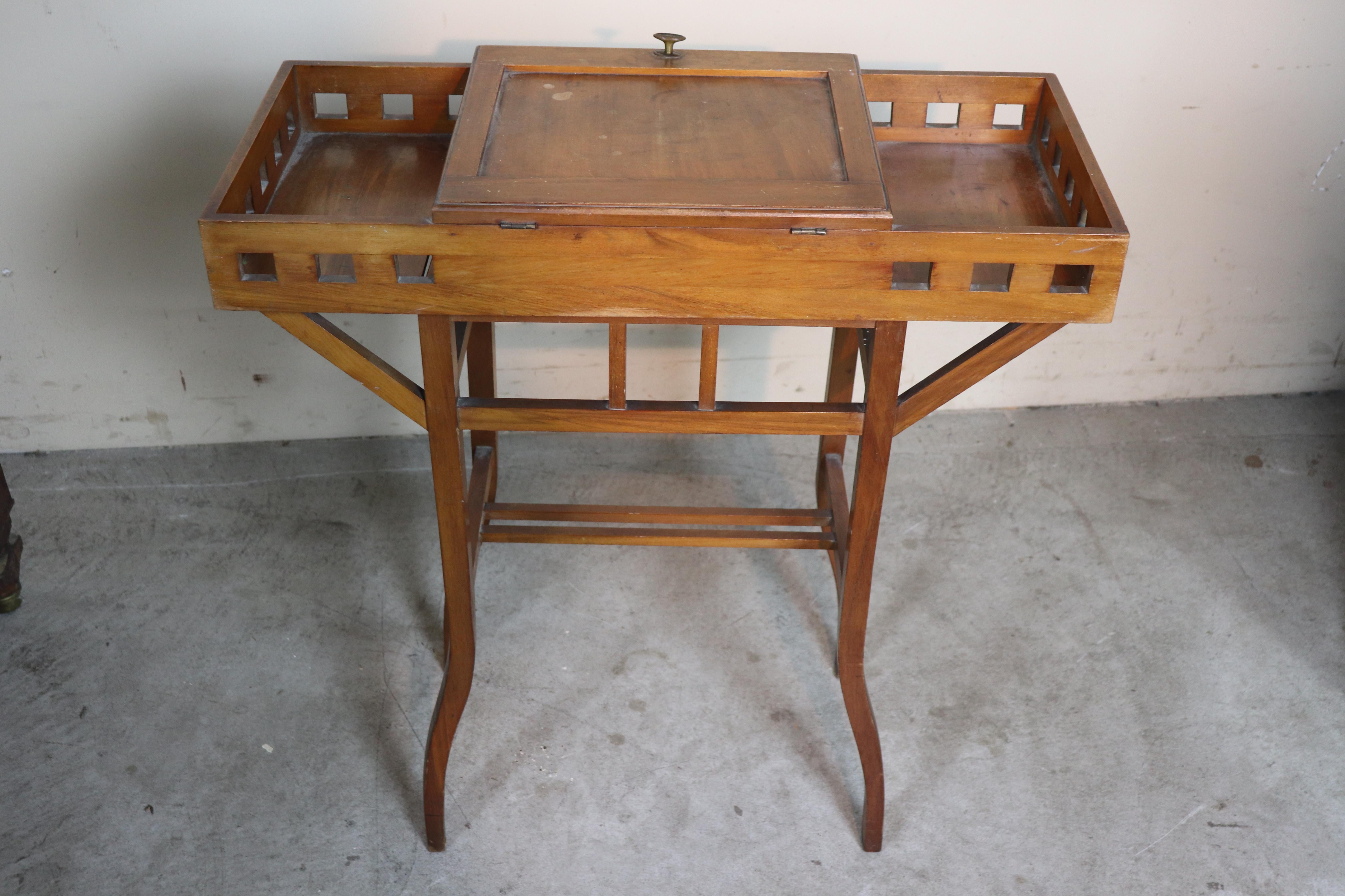 20th Century Italian Art Nouveau Sewing Table or Side Table 2