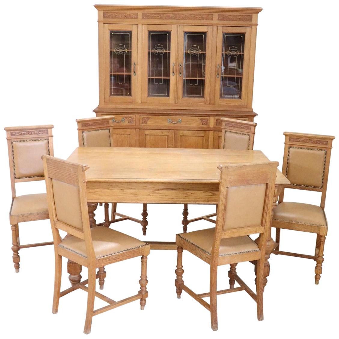 20th Century Italian Art Nouveau Solid Chestnut Wood Dining Room Set 8 Pieces