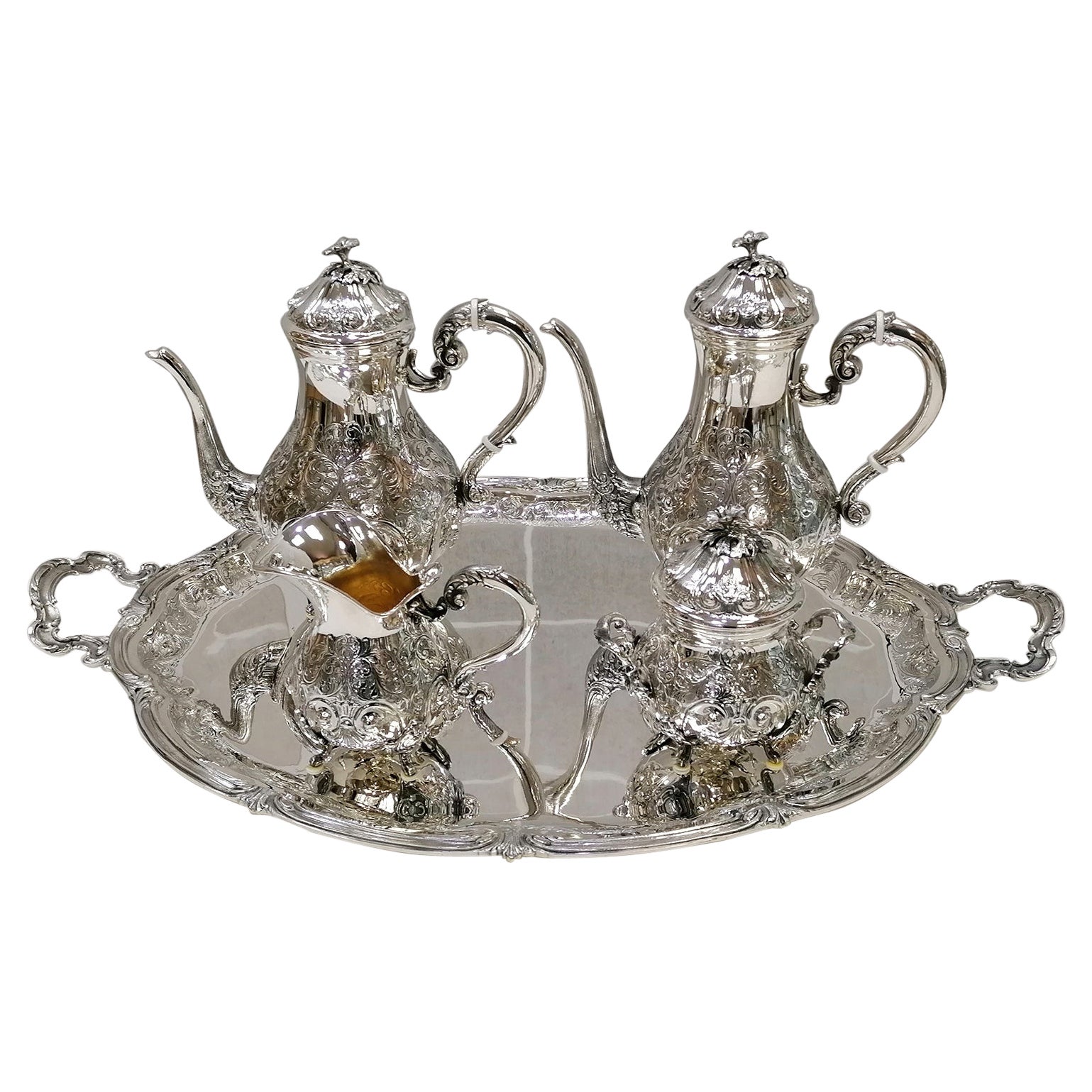 Théière baroque italienne du 20ème siècle en argent sterling gravé avec plateau