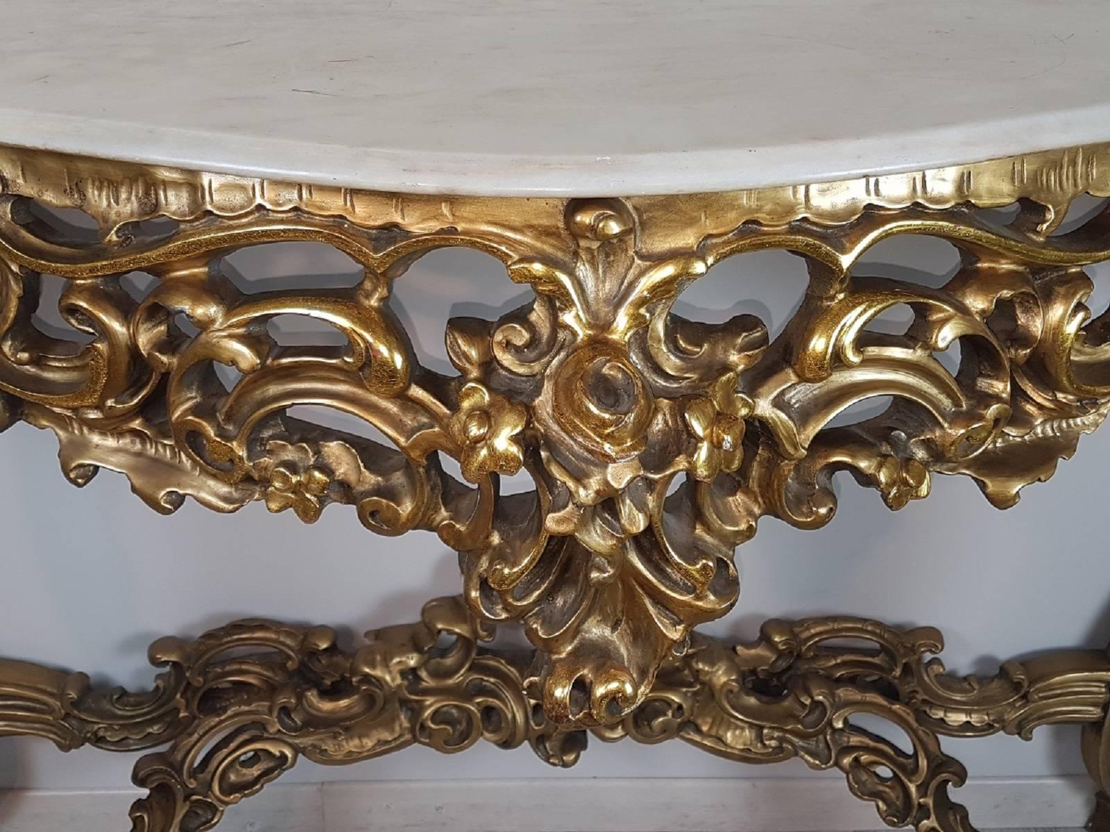 Mid-20th Century 20th Century Italian Baroque Style Carved and Gilded Wood Console Table