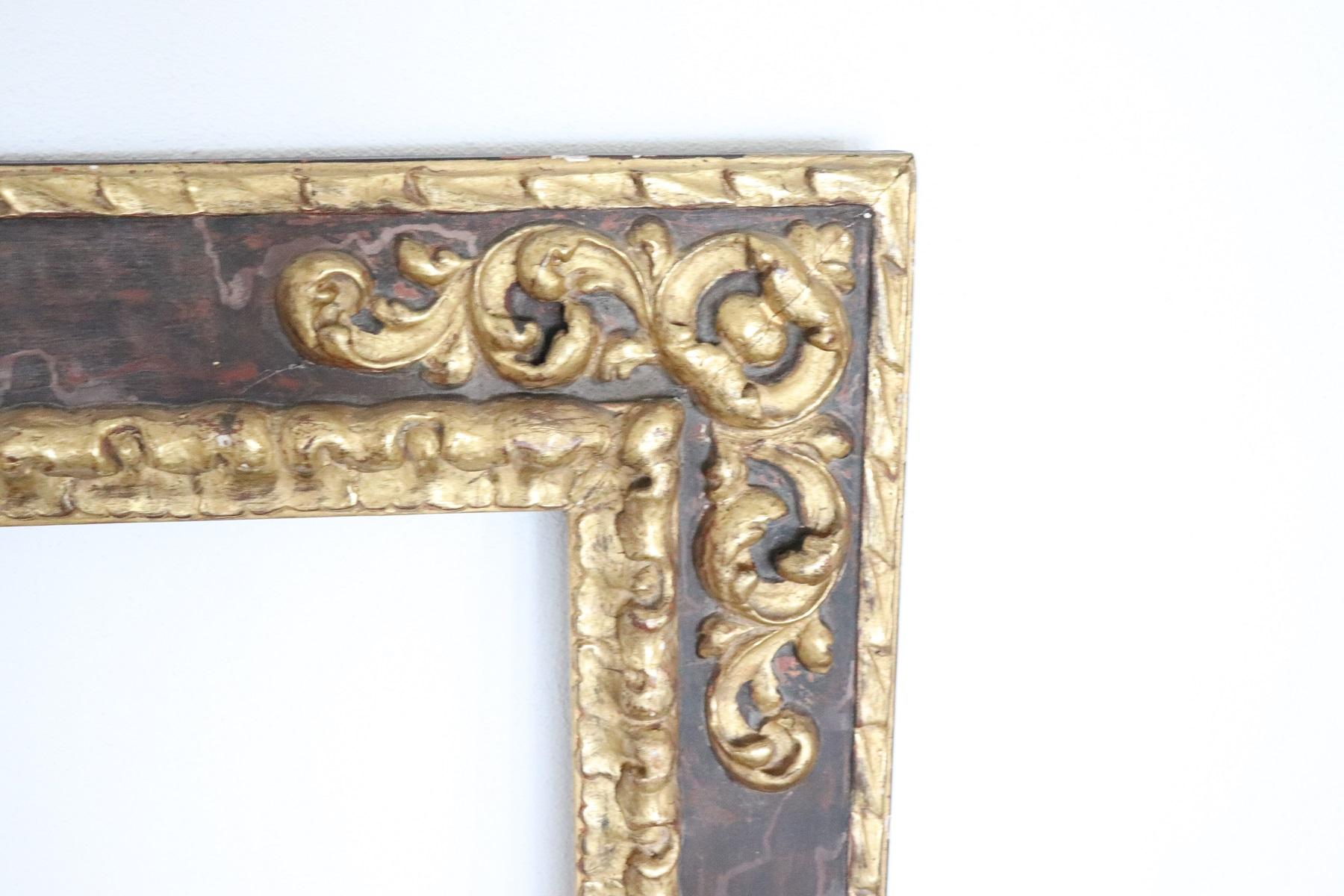 20th Century Italian Baroque Style Carved and Gilded Wood Frame 2