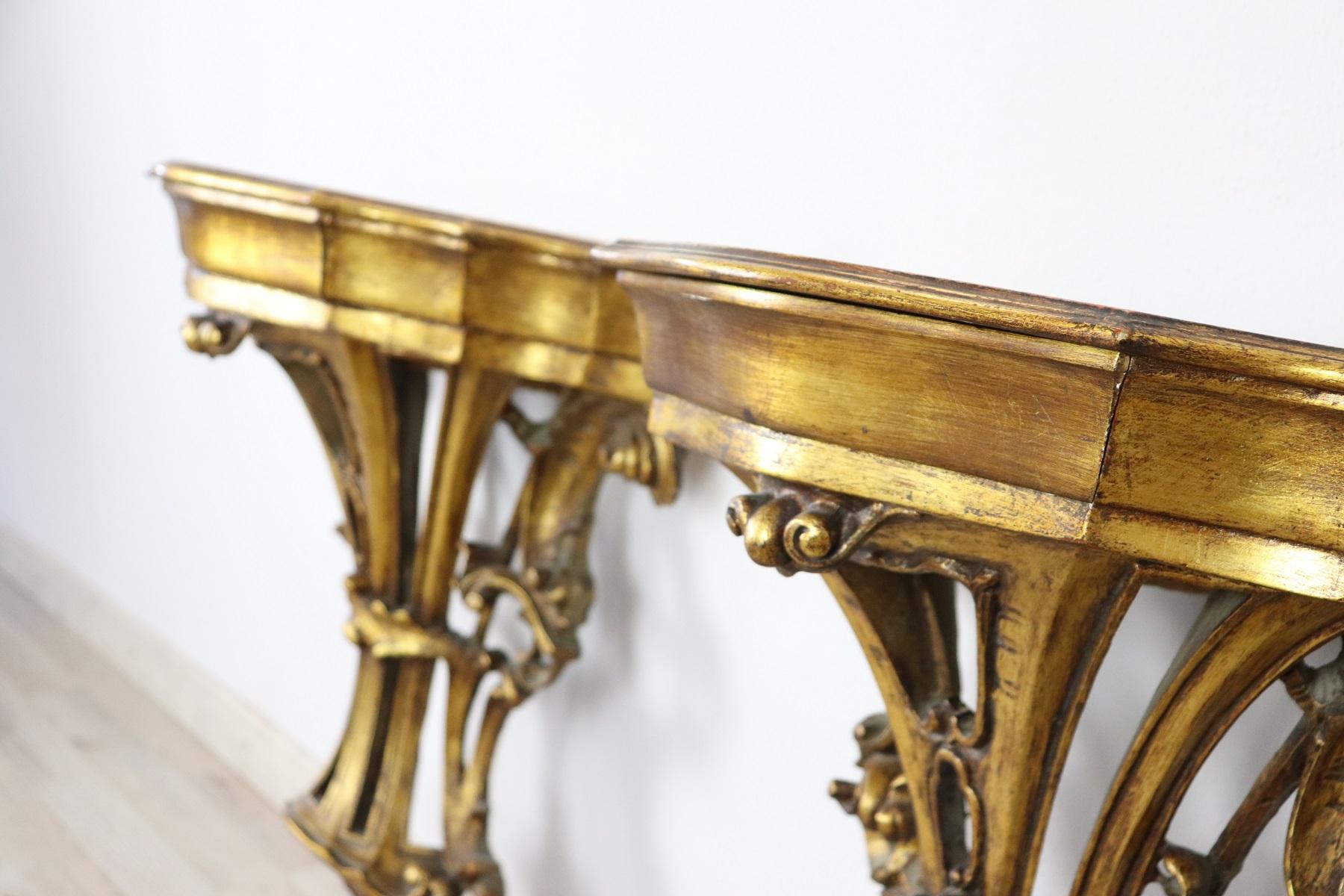 20th Century Italian Baroque Style Carved and Gilded Wood Pair of Nightstands 1