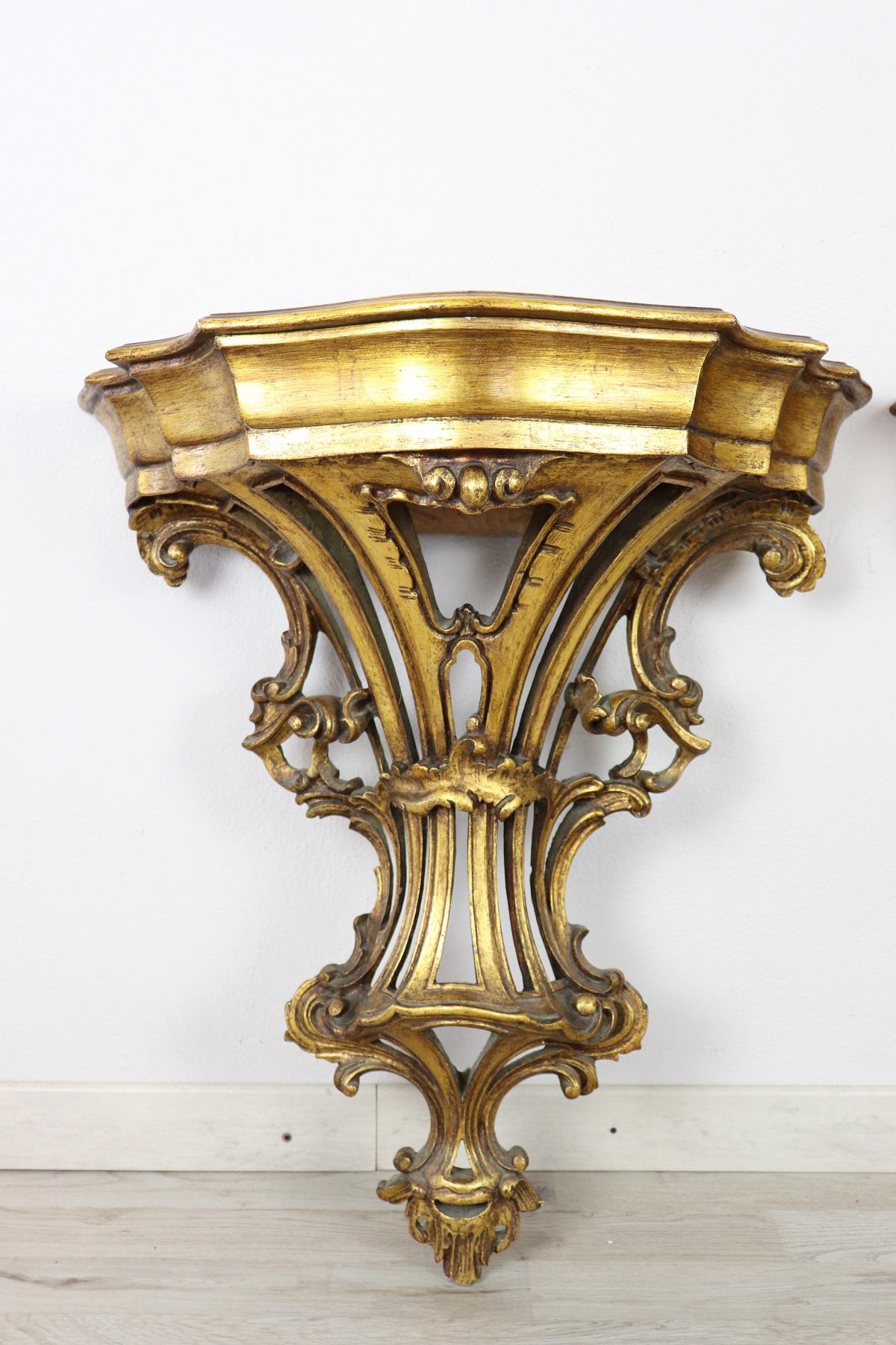 20th Century Italian Baroque Style Carved and Gilded Wood Pair of Nightstands 2
