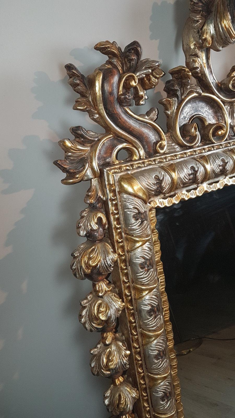 Baroque Revival 20th Century Italian Baroque Style Carved Gilded Wood Wall Mirror