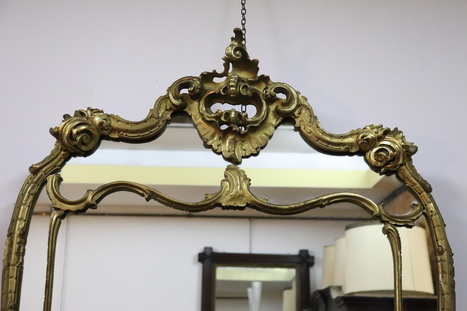 20th Century Italian Baroque Style Gilded Carved Wood Wall Mirror In Good Condition In Casale Monferrato, IT