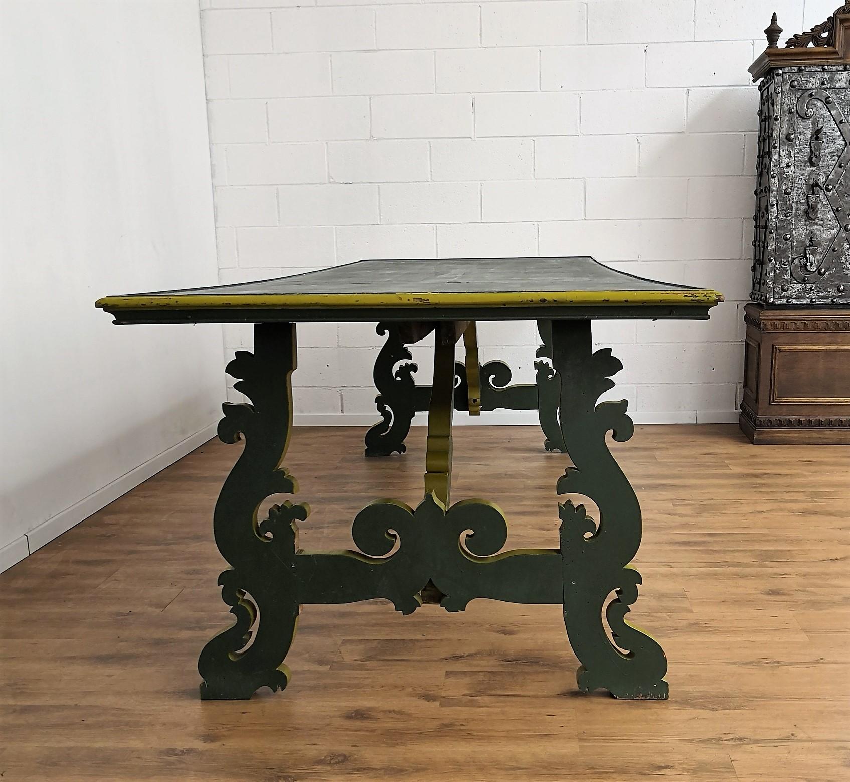 Bois Table de salle à manger à tréteaux en forme de lyre avec pieds en forme de lyre, style baroque italien, XXe siècle en vente