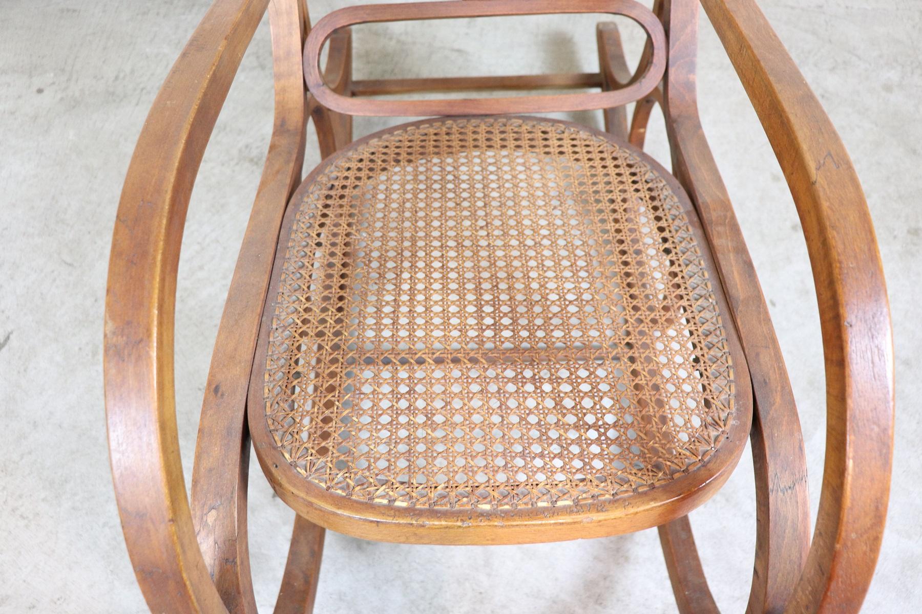 Mid-20th Century 20th Century Italian Bent Beech Rocking Chair in the Style of Gebrüder Thonet