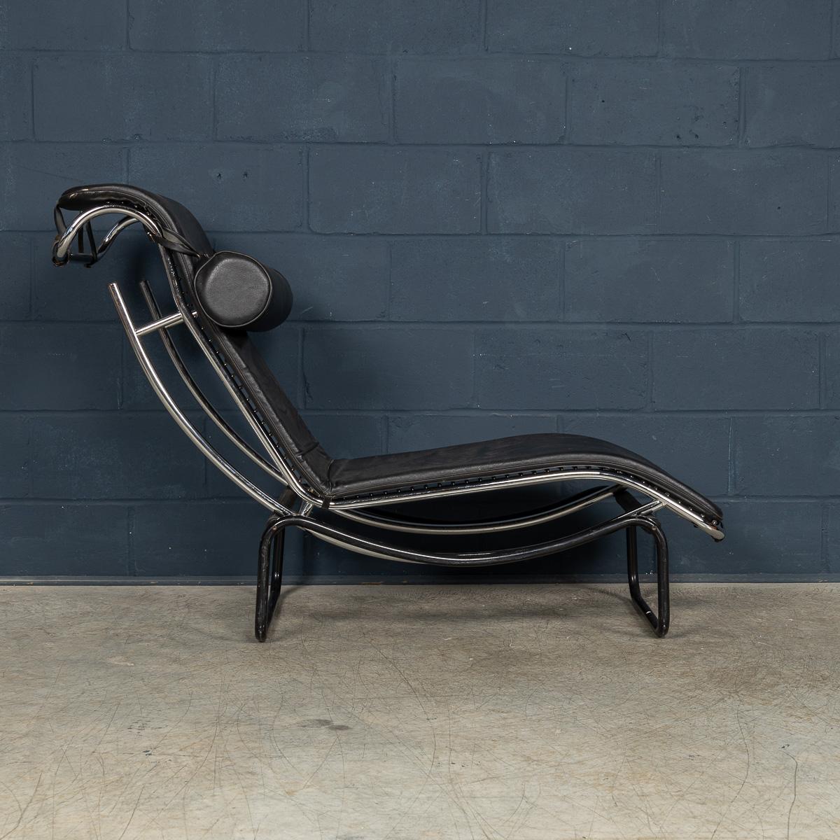 Chaise longue italienne en cuir noir du 20e siècle d'après Le Corbusier c.C. en vente 1