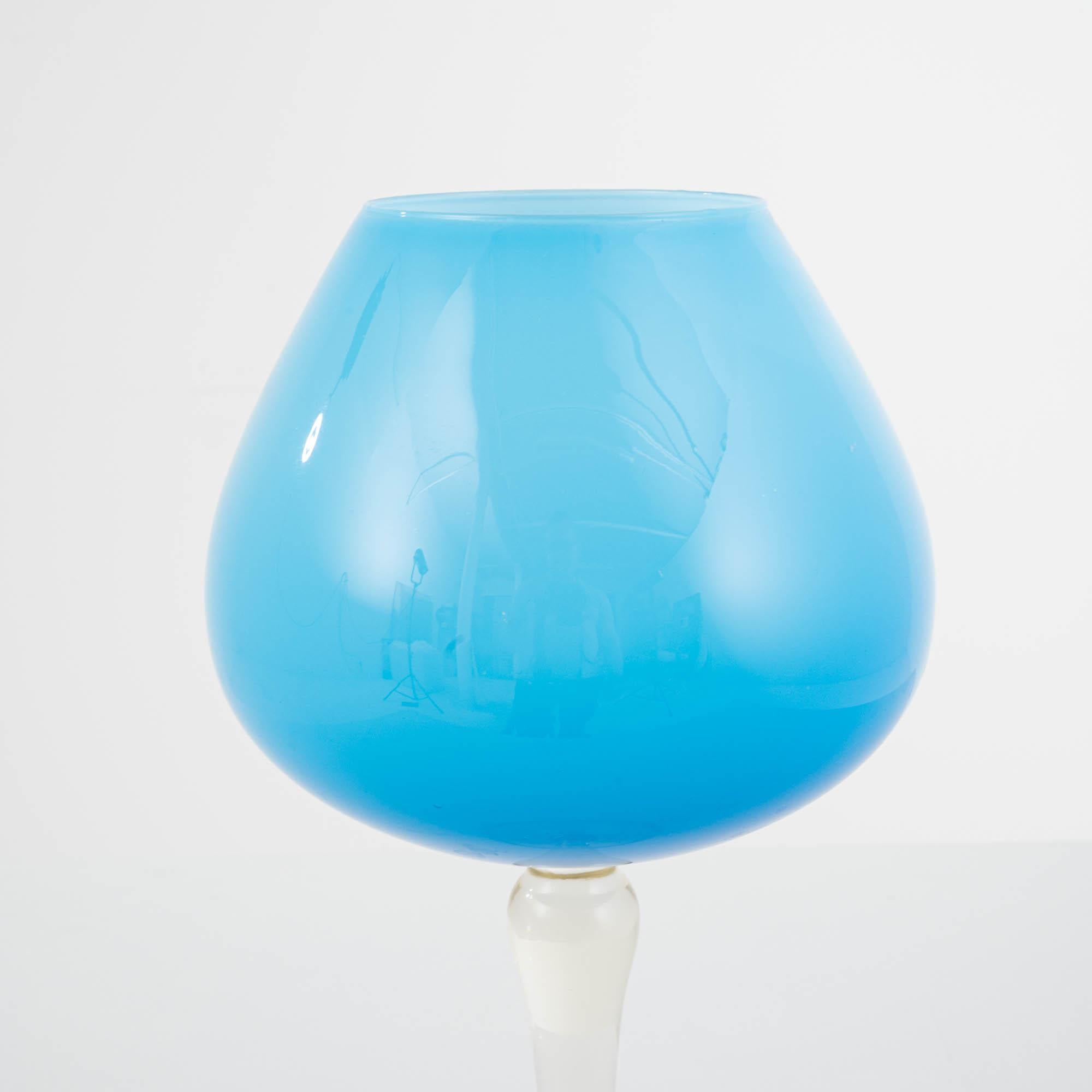 20th Century Italian Blue Glass Goblet For Sale 4