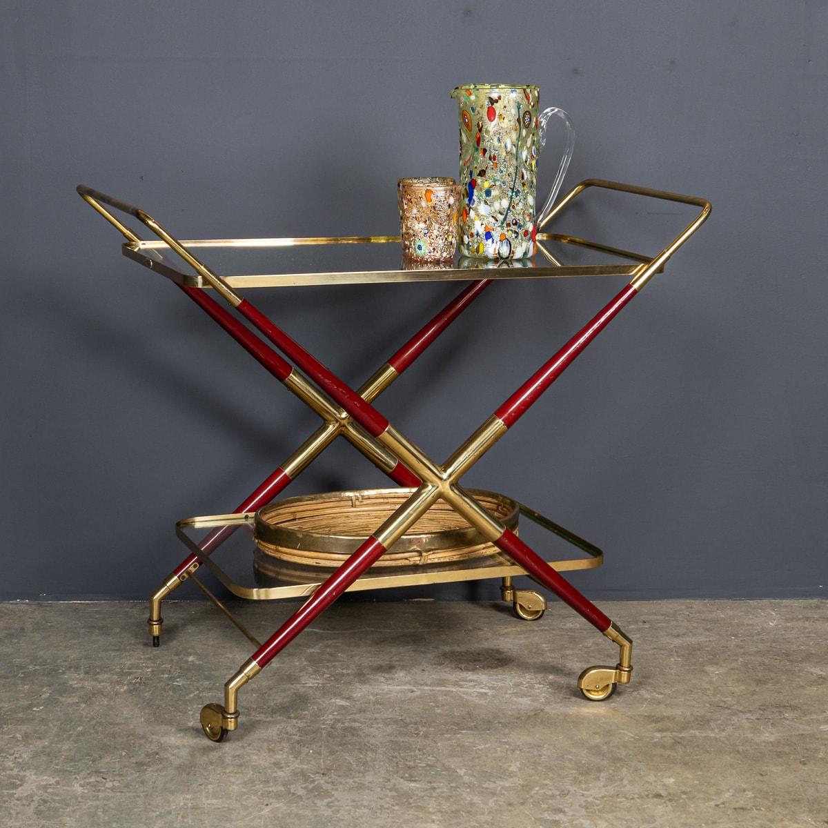 20th Century Italian Brass And Wood Drinks Trolley In The Manner Of Cesare Lacca In Good Condition For Sale In Royal Tunbridge Wells, Kent