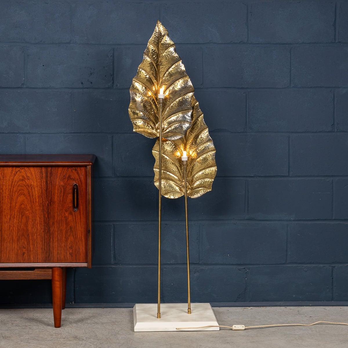 Lampadaire italien du 20e siècle à la manière de Tommaso Barbi, vers 1970 Bon état - En vente à Royal Tunbridge Wells, Kent