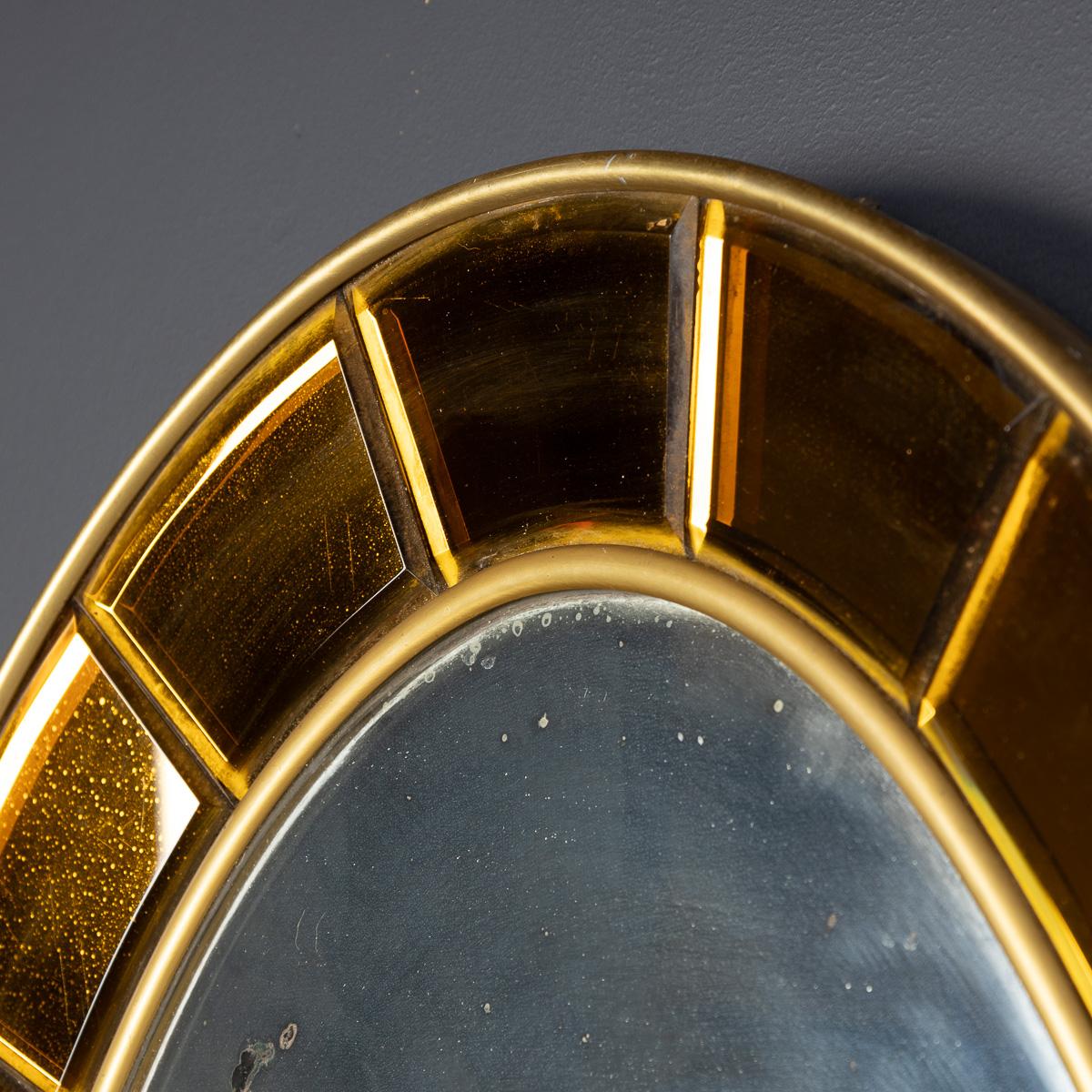 Miroir ovale italien du 20ème siècle en laiton et verre par Cristal Arte, vers 1950 en vente 4