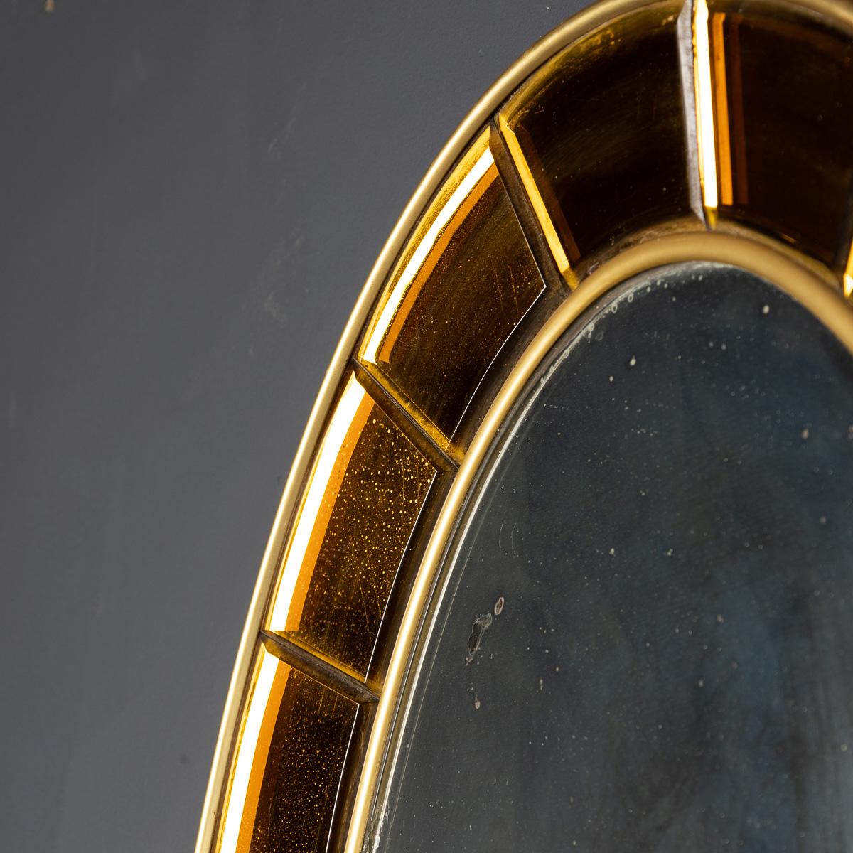 Miroir ovale italien du 20ème siècle en laiton et verre par Cristal Arte, vers 1950 en vente 11
